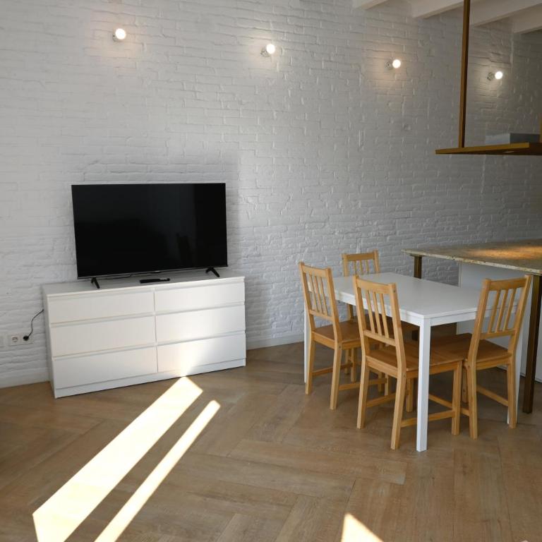 Homenfun Barcelona plaza Joanic - Apartamento de 2 dormitorios - 10
