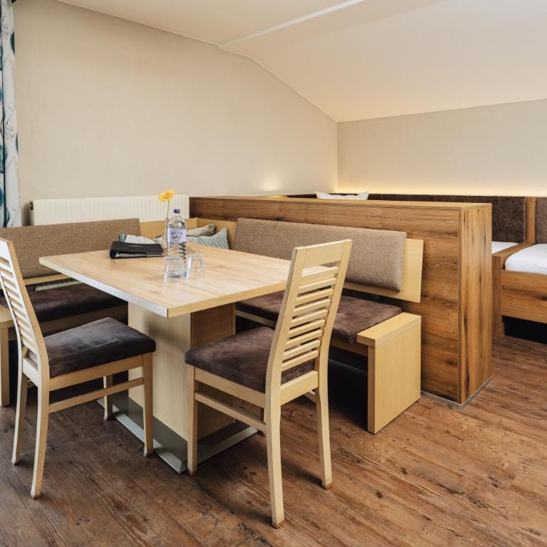 Haus Enzian - Apartment mit 1 Schlafzimmer und Balkon - 6