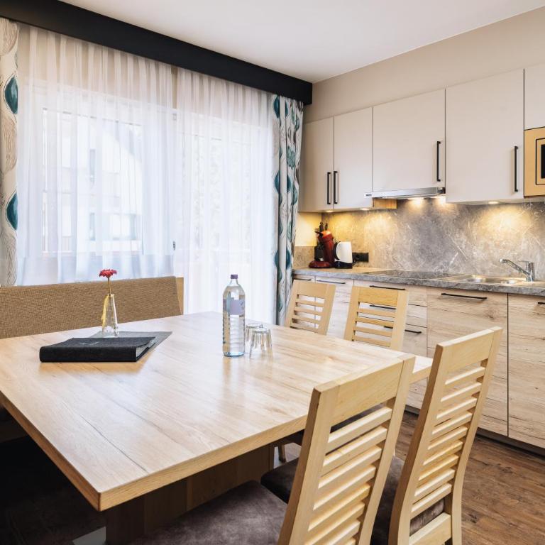 Haus Enzian - Apartment mit 4 Schlafzimmern und einem Balkon - 11