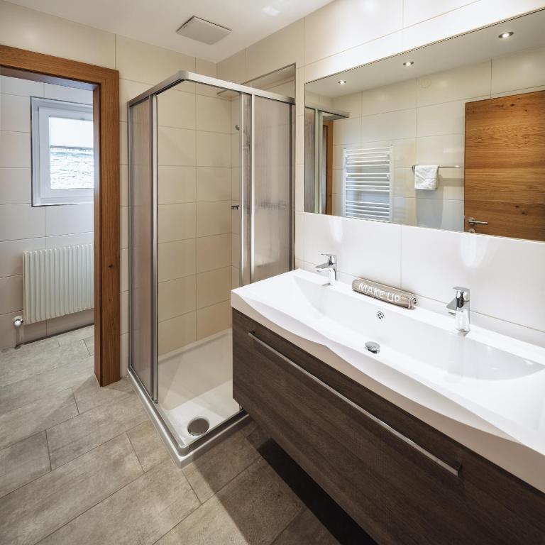 Haus Enzian - Apartment mit 4 Schlafzimmern und einem Balkon - 15