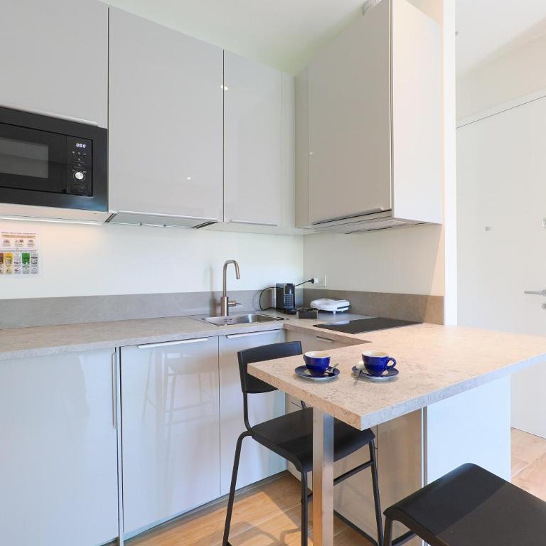 Hostmate- Milano - House of the Sun - One-Bedroom Apartment - 11