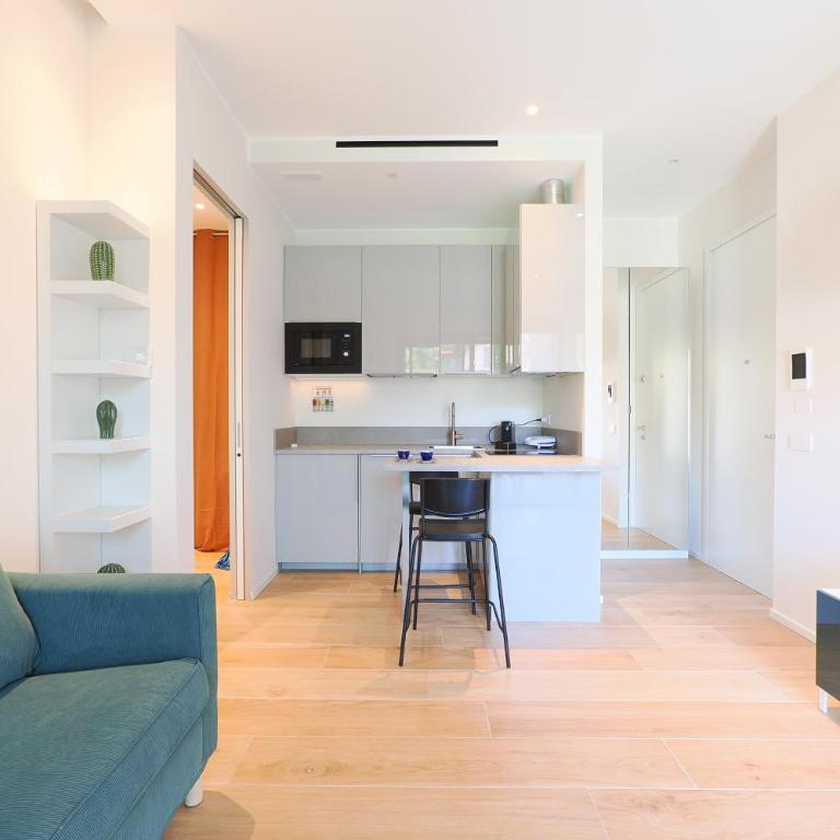 Hostmate- Milano - House of the Sun - One-Bedroom Apartment - 2