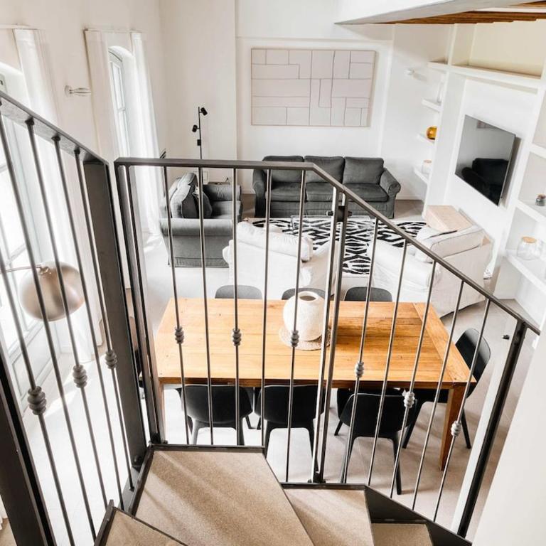 Luxury 5BR Retreat near Navigli - Apartment - 15
