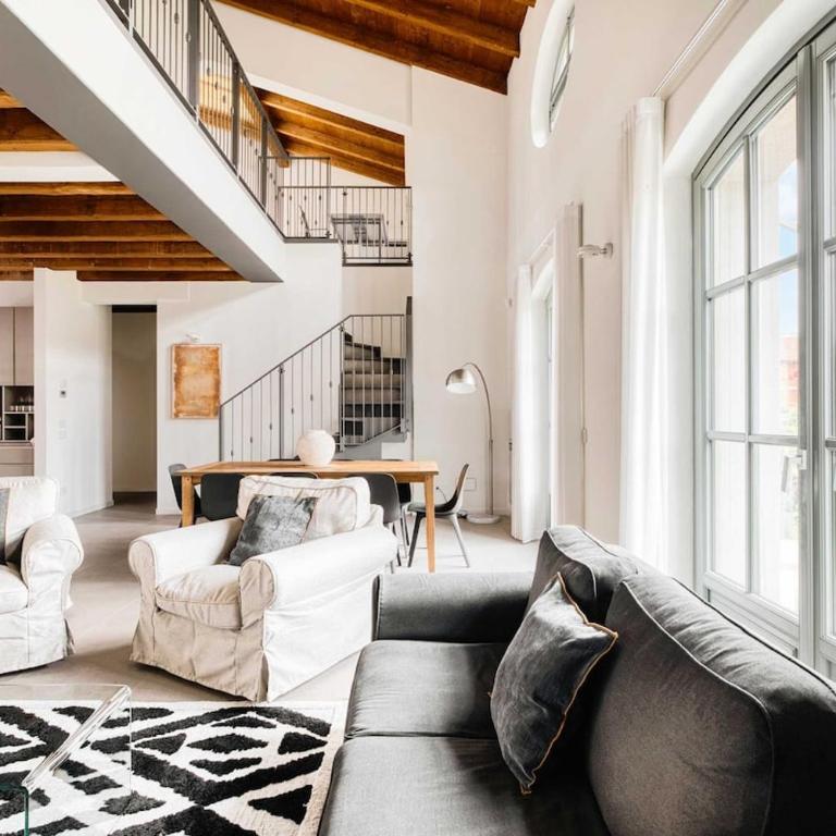 Luxury 5BR Retreat near Navigli - Apartment - 20