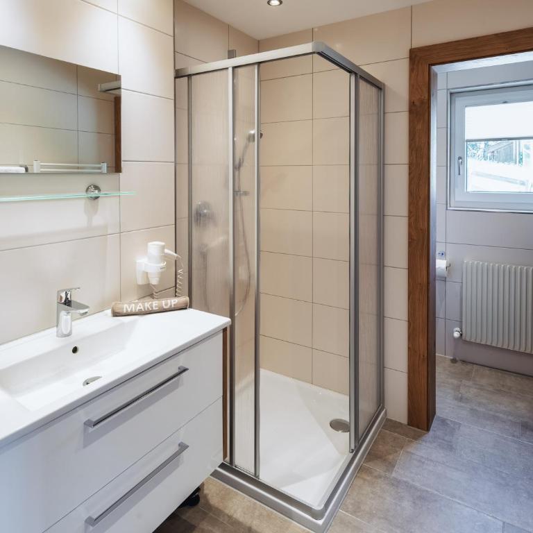 Haus Enzian - Apartment mit 2 Schlafzimmern und Balkon - 3