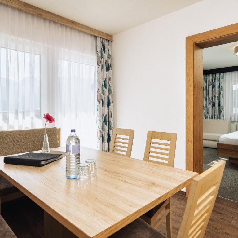 Haus Enzian - Apartment mit 2 Schlafzimmern und Balkon - 10