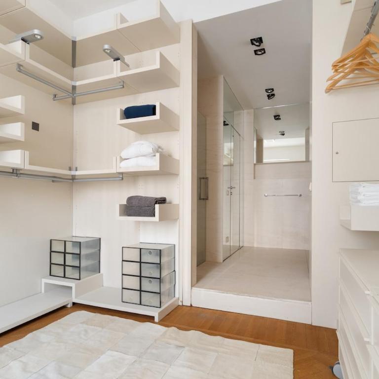Guest Host - Apartment mit 3 Schlafzimmern - 81