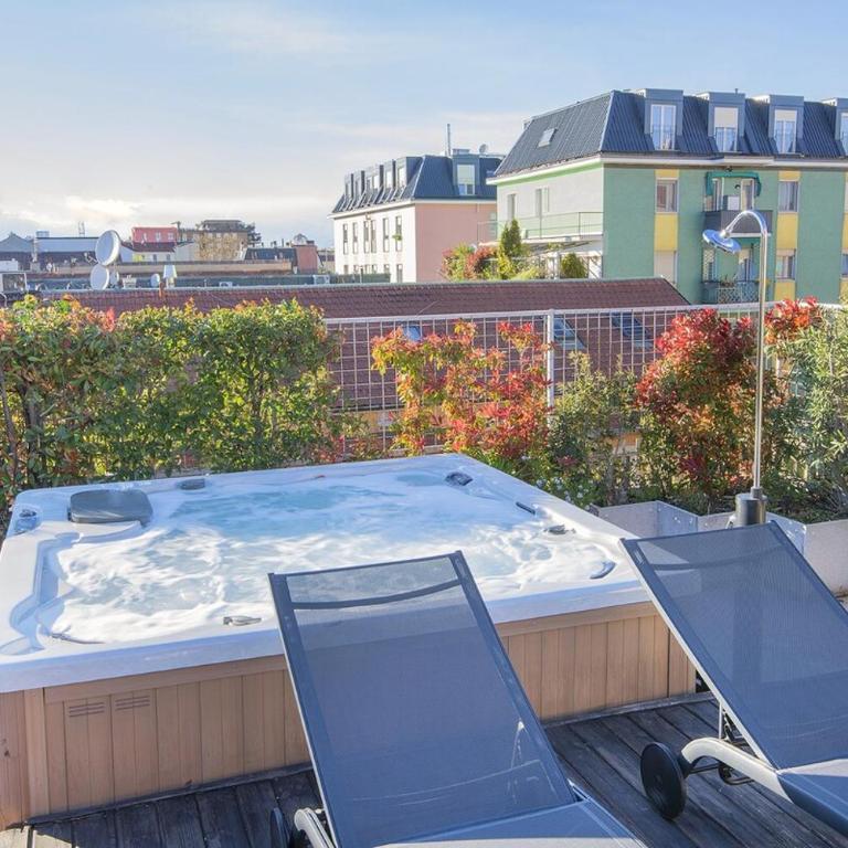 Rooftop 25 3 Suites Big Terrace - Three-Bedroom Apartment - 25