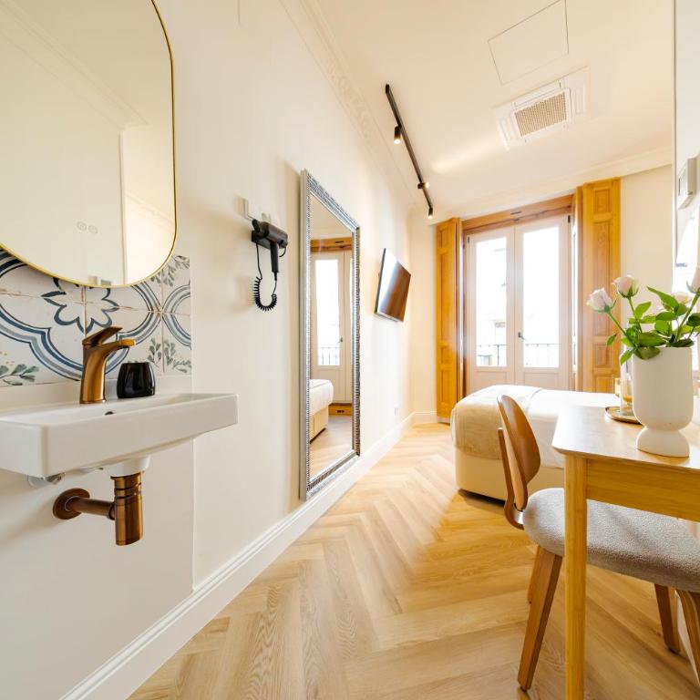 Alistana Boutique Gran Vía - Habitación Doble Deluxe con vistas a la ciudad - 1 o 2 camas - 8