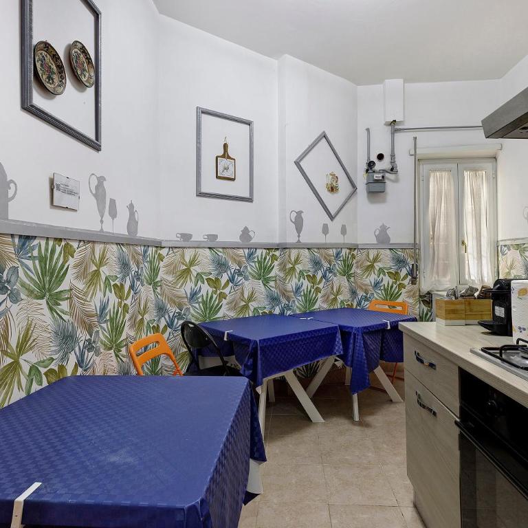 San Pietro House - Four-Bedroom Apartment with Balcony - 26