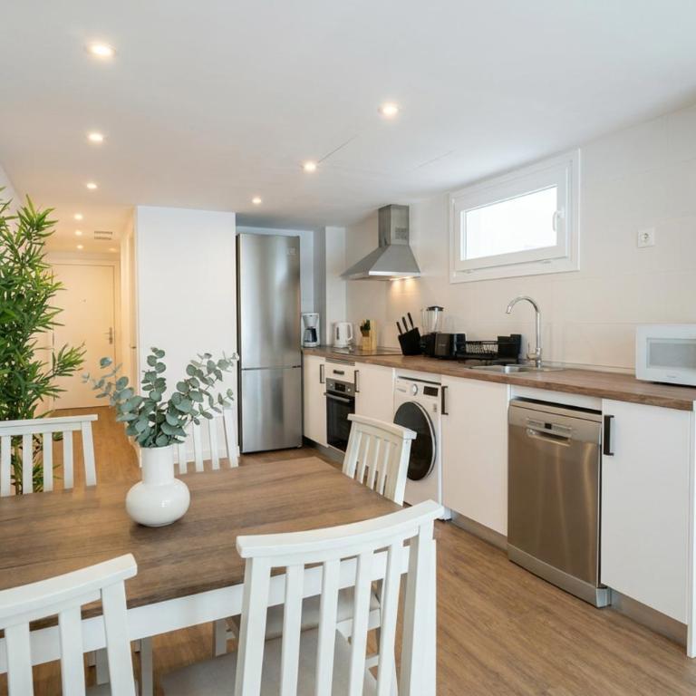 Sunset Med Hills 2BR Fuengirola - Apartamento de 2 dormitorios con balcón - 3