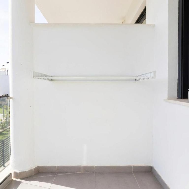 Sunset Med Hills 2BR Fuengirola - Apartamento de 2 dormitorios con balcón - 16