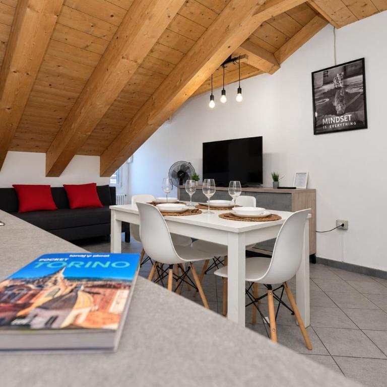 Thiago Home-Elegant Mansarda Santa Giulia Square - Apartamento de 1 dormitorio - 3
