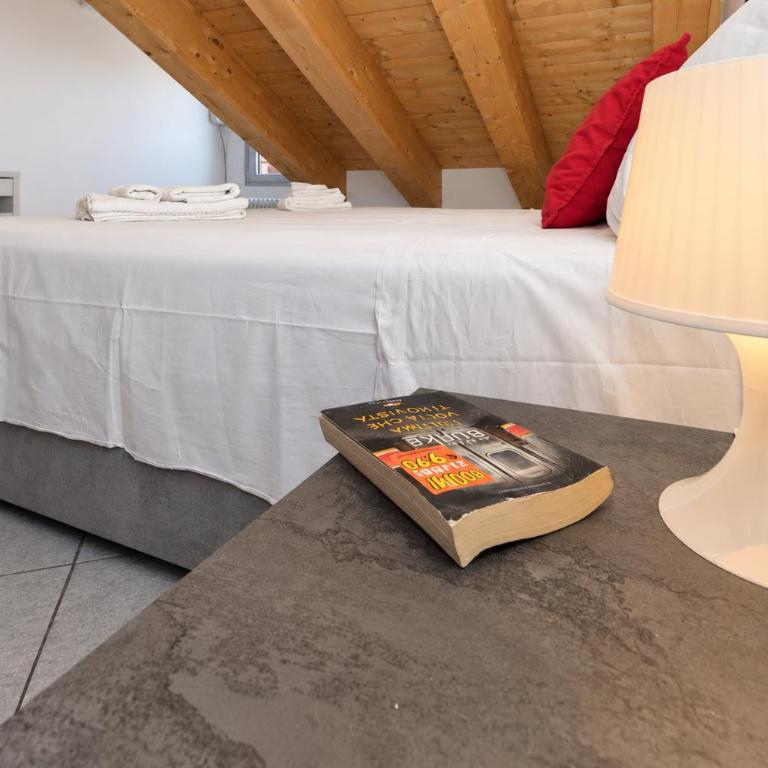 Thiago Home-Elegant Mansarda Santa Giulia Square - Apartamento de 1 dormitorio - 34