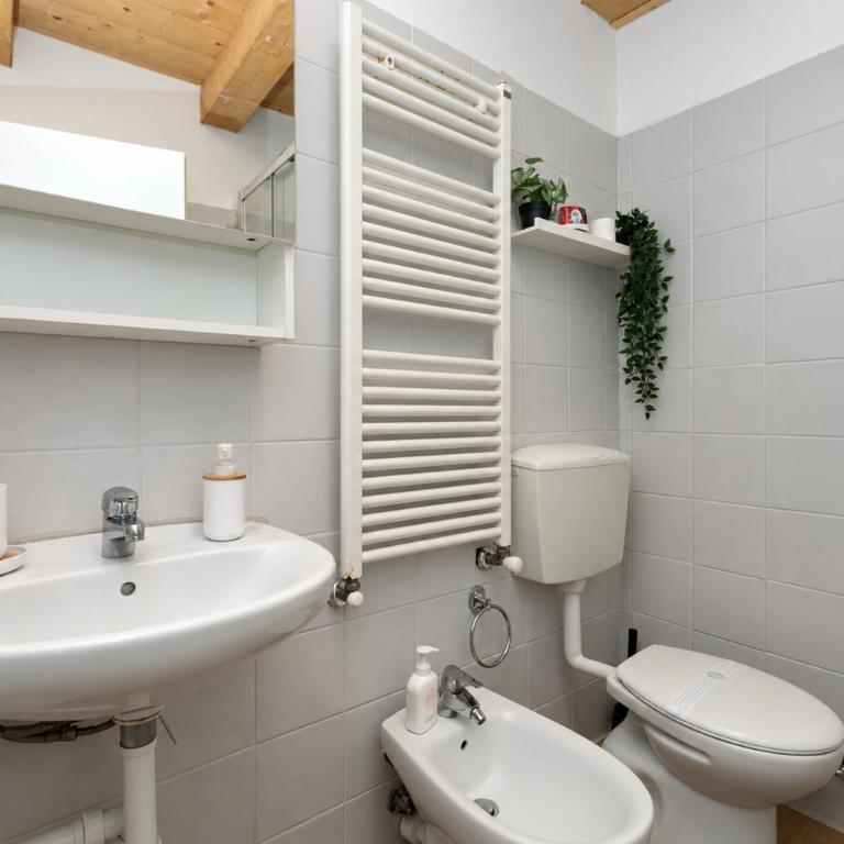 Thiago Home-Elegant Mansarda Santa Giulia Square - Apartamento de 1 dormitorio - 43