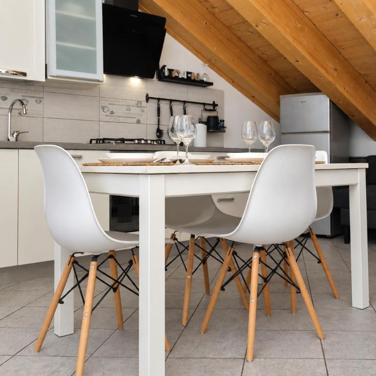 Thiago Home-Elegant Mansarda Santa Giulia Square - Apartamento de 1 dormitorio - 14