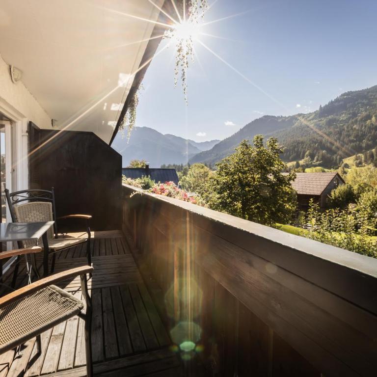 Der Malerwinkl - Alpenhotel - Doppelzimmer mit Balkon - 4