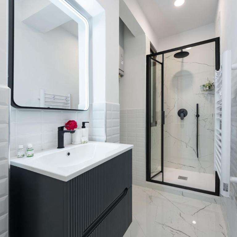 Keys of Italy - Palazzuolo 83 - Elegant Renewed 2BDR by the Station - Appartement 2 Chambres - 5