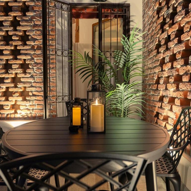 Designer Loft with Private SPA and Terrace - Apartment - 3