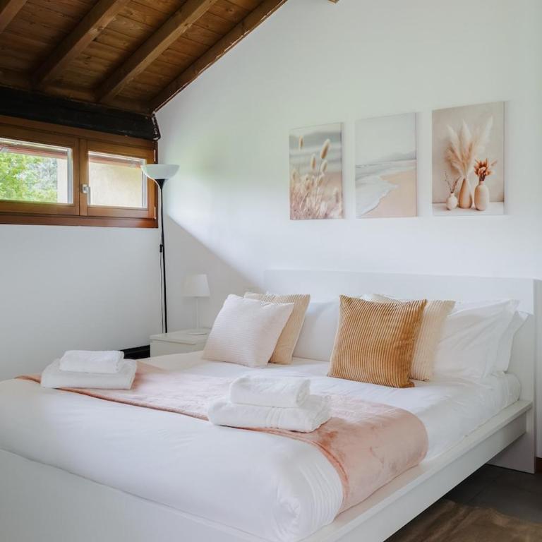 Designer Loft with Private SPA and Terrace - Apartment - 10
