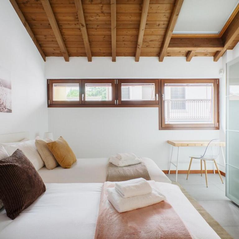 Designer Loft with Private SPA and Terrace - Apartment - 69