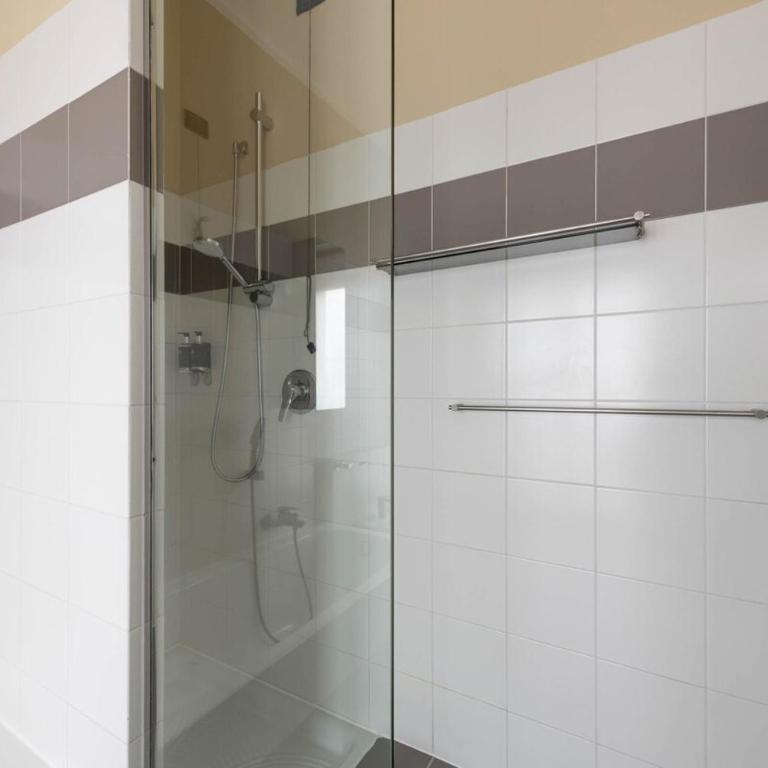 3 Bedroom Apartment with Terrace - Apartment - 27