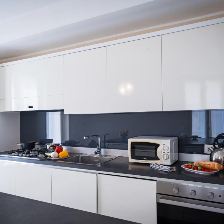 Villa Donagh- Home with pool sleeps 12 by Italian Apartments - Casa Vacanze - 81