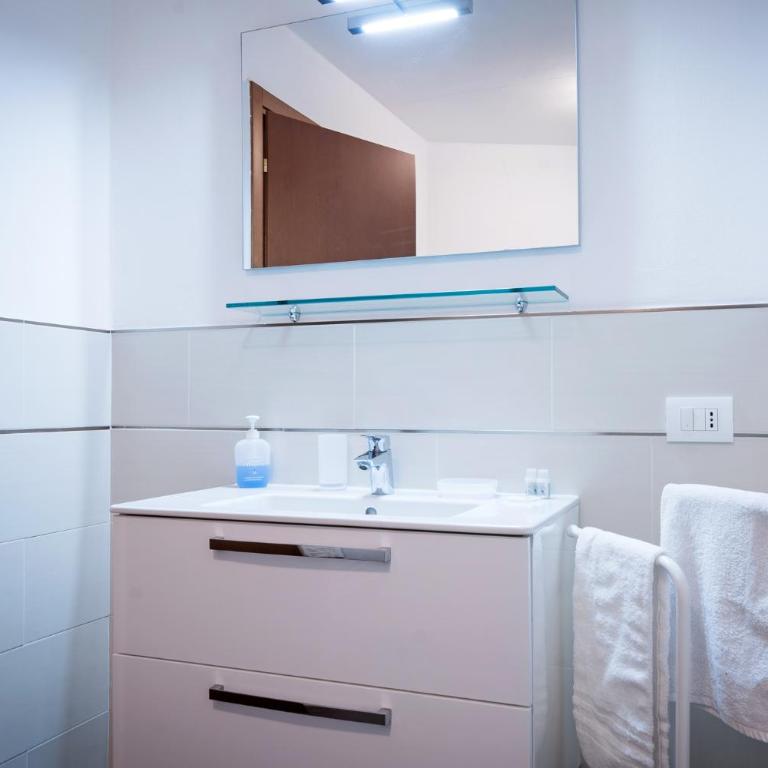Villa Donagh- Home with pool sleeps 12 by Italian Apartments - Casa Vacanze - 91