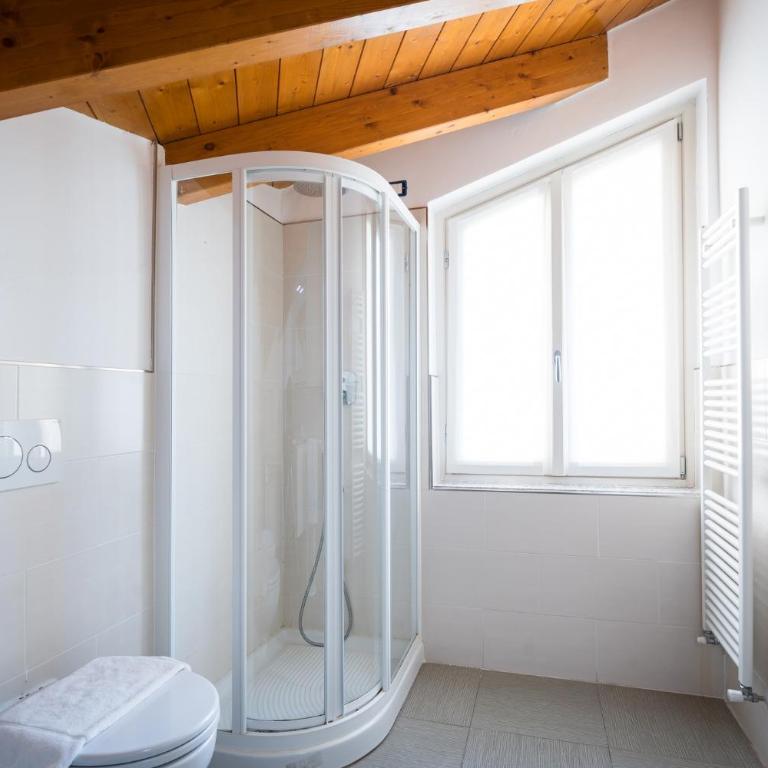 Villa Donagh- Home with pool sleeps 12 by Italian Apartments - Casa Vacanze - 86
