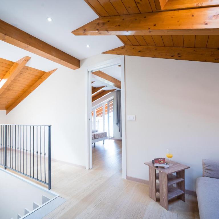 Villa Donagh- Home with pool sleeps 12 by Italian Apartments - Casa Vacanze - 98