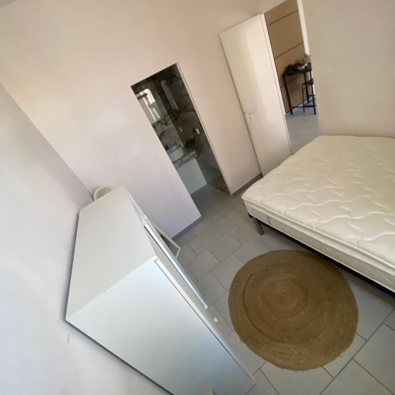 Charmant T2 cœur de Nîmes - Appartement 1 Chambre - 2