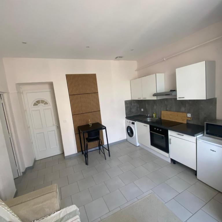 Charmant T2 cœur de Nîmes - Appartement 1 Chambre - 5