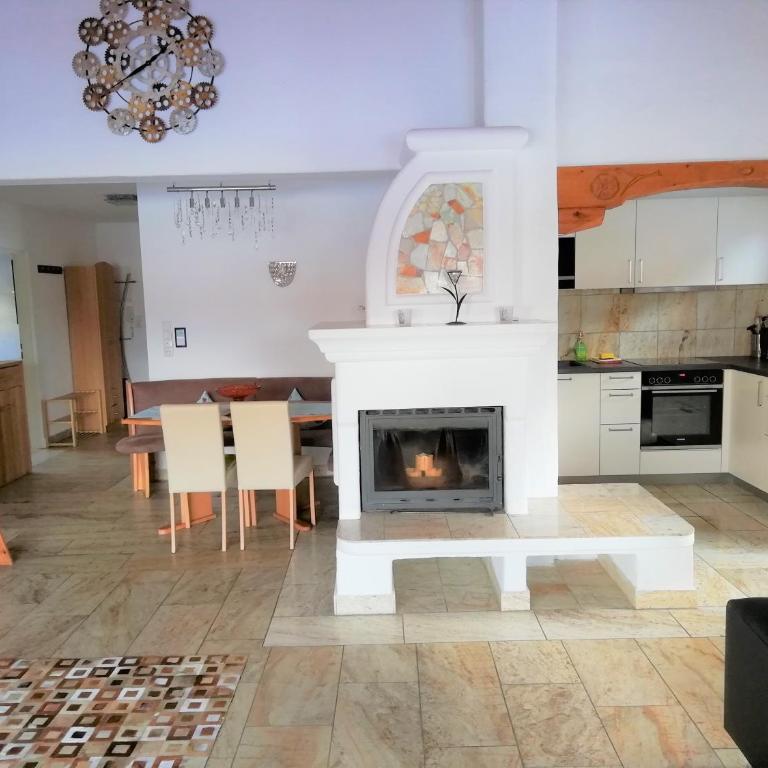 Apartments Scheffau - Luxuriöses Apartment mit 3 Schlafzimmern, Balkon und 2 Bädern - 3
