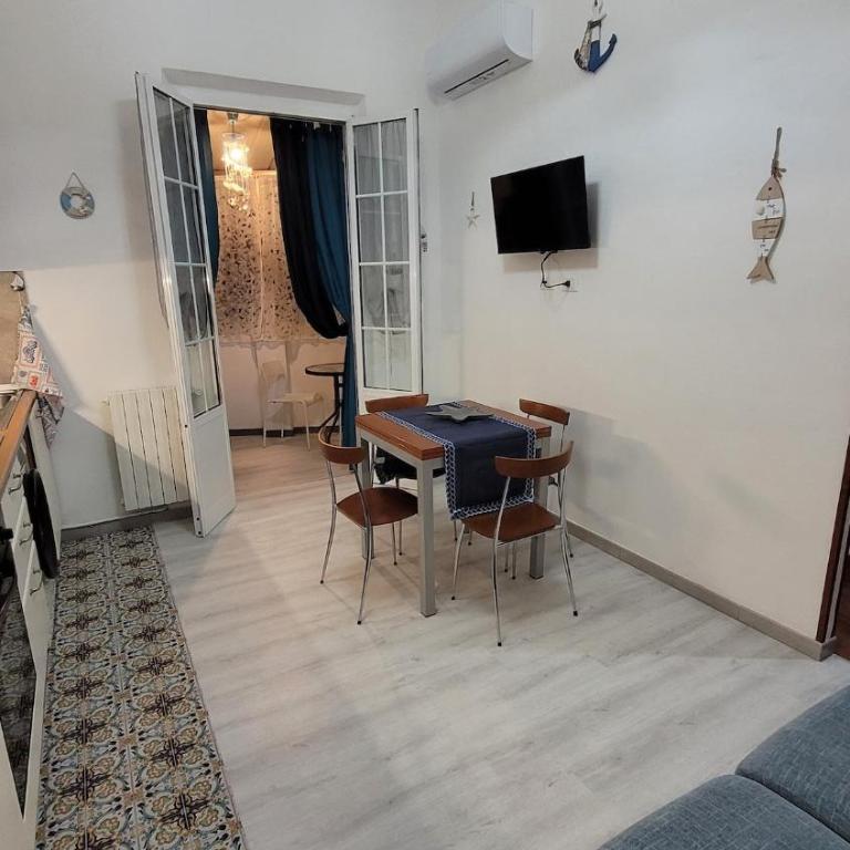 Harmony House 4-bed apartment with private parking - Apartment mit 1 Schlafzimmer - 5