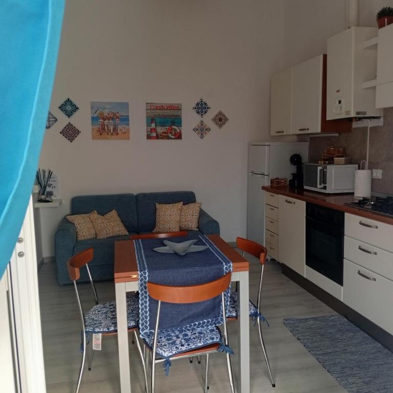 Harmony House 4-bed apartment with private parking - Apartment mit 1 Schlafzimmer - 18