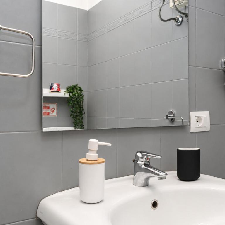 Coco Home-Chic Mansarda In the Heart of Turin - Appartamento con 1 Camera da Letto - 59