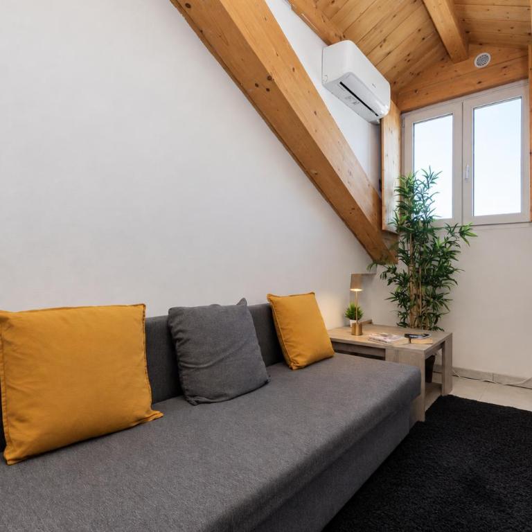 Coco Home-Chic Mansarda In the Heart of Turin - Appartamento con 1 Camera da Letto - 17