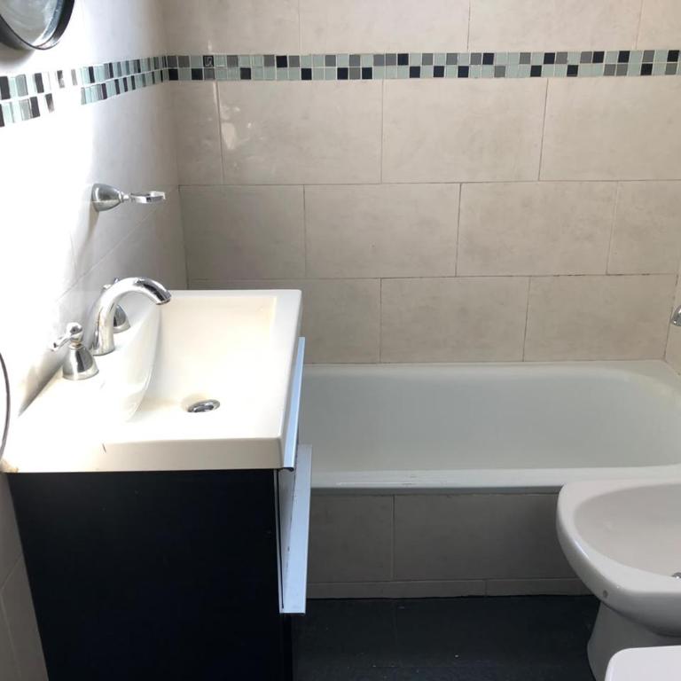 Corrientes 135 - Three-Bedroom Apartment - 14