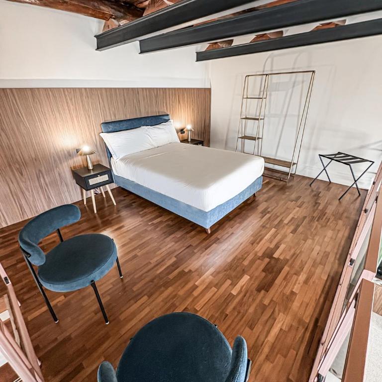 Baggio Hotels - Naples Center - Deluxe Vierbettzimmer - 3