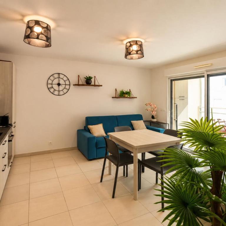 Cozy 1-Bedroom Apartment with AC & Garage Near - Appartement - 4