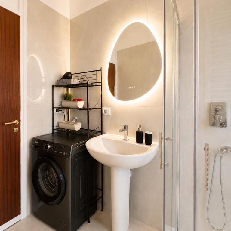 Altair - Luxury Apartment near Via Garibaldi - Appartement 2 Chambres - 8