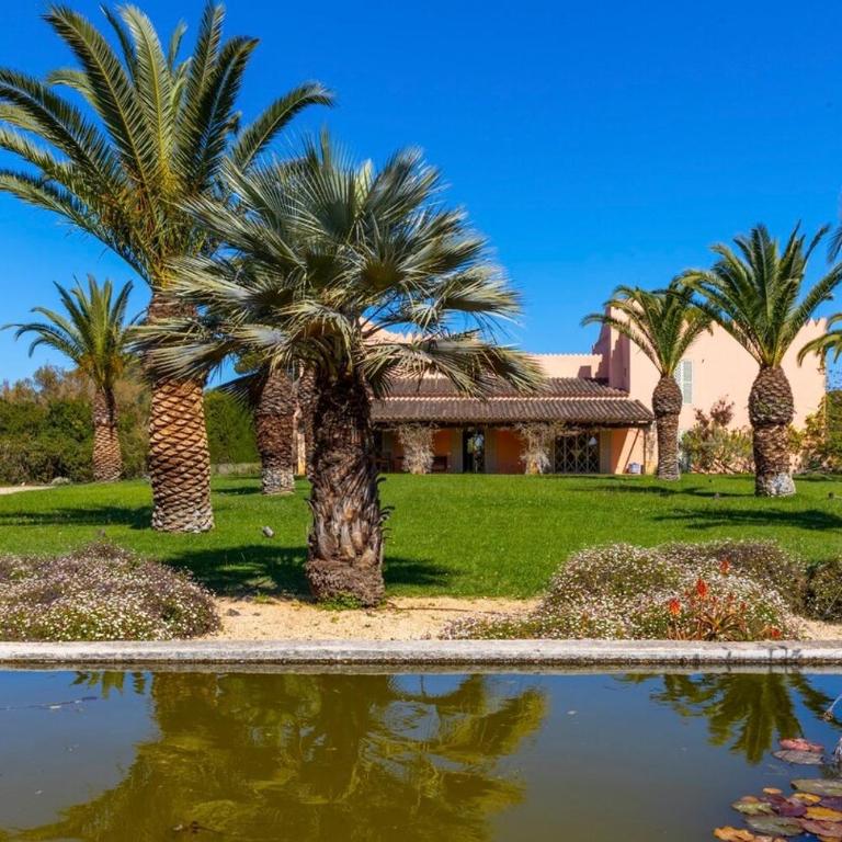 Quiet detached villa with tennis court - Villa - 10