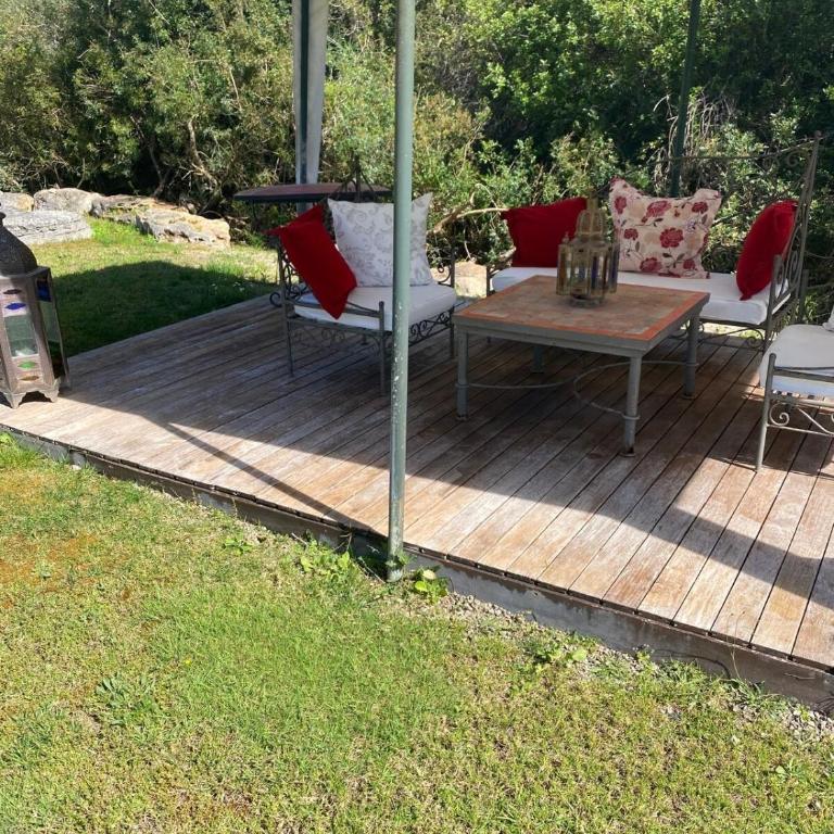 Quiet detached villa with tennis court - Villa - 42