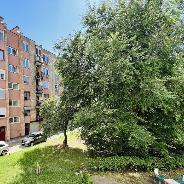 Cosy Home with Balcony, Netflix & Fast WiFi, Self Check-in - Appartement 1 Chambre - 2