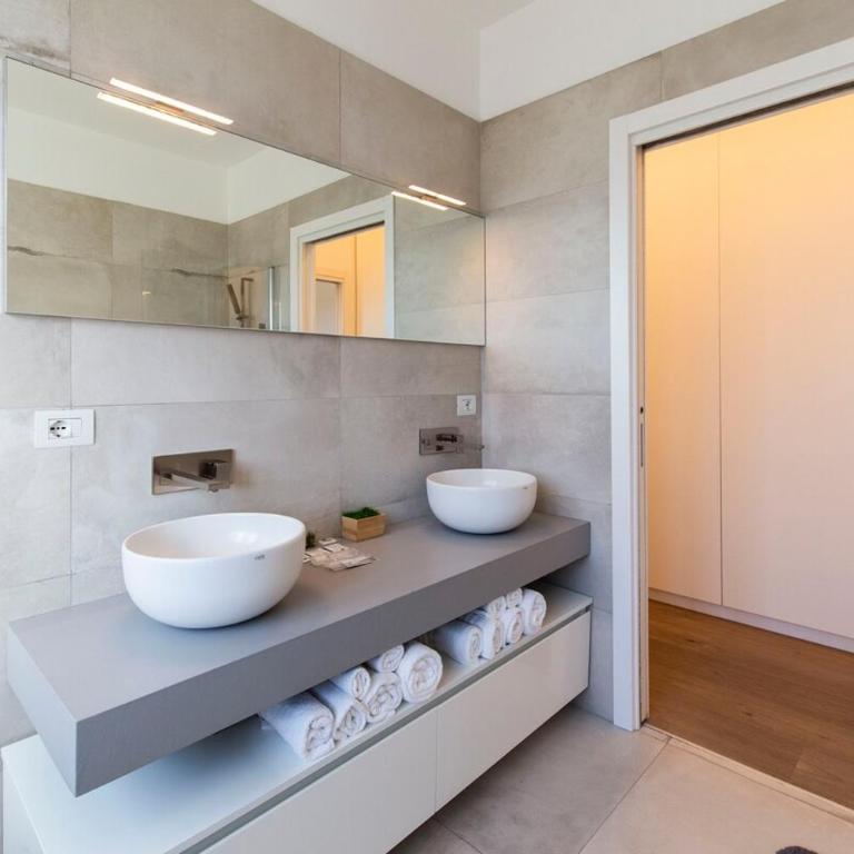 Exclusive terrace Designer apartment in Milan - Apartment - 31