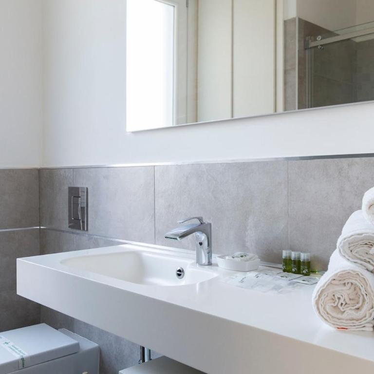 Exclusive terrace Designer apartment in Milan - Apartment - 32