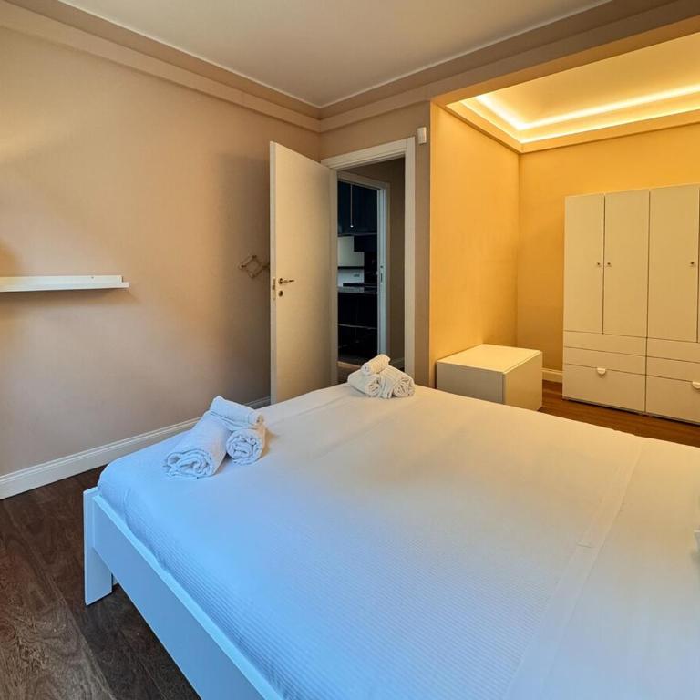 Luxury Design Loft - Two-Bedroom Apartment - 7