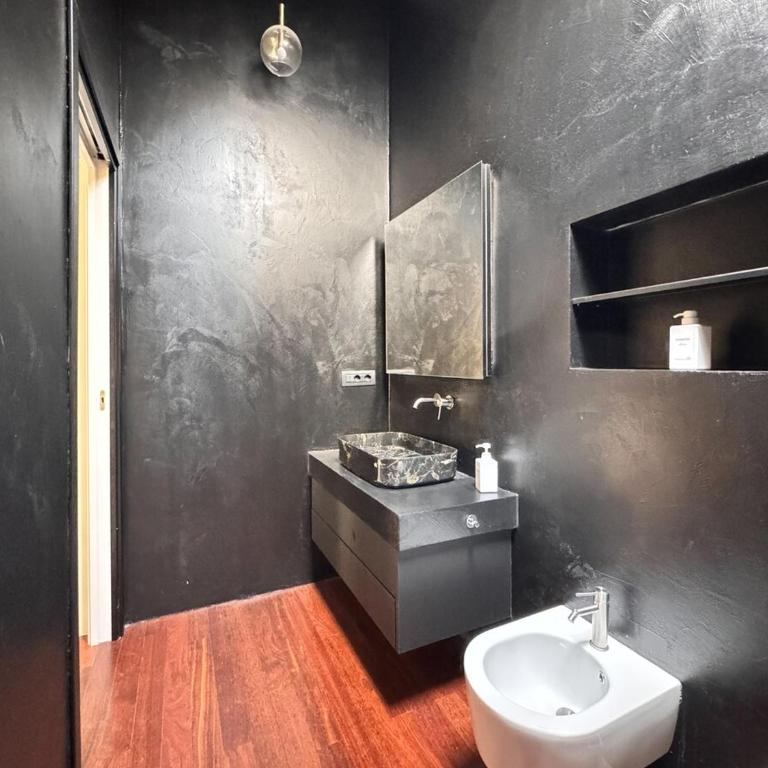 Luxury Design Loft - Two-Bedroom Apartment - 26