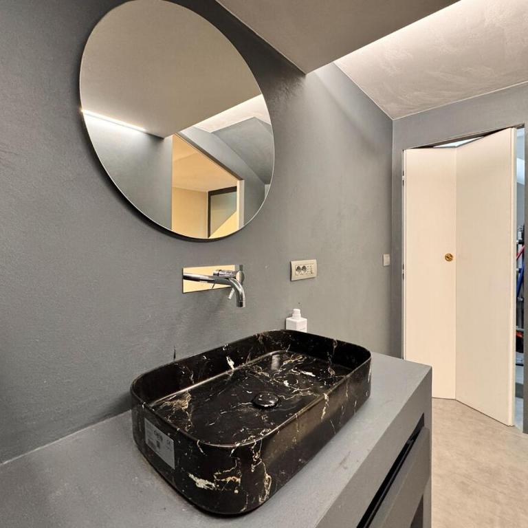 Luxury Design Loft - Two-Bedroom Apartment - 27