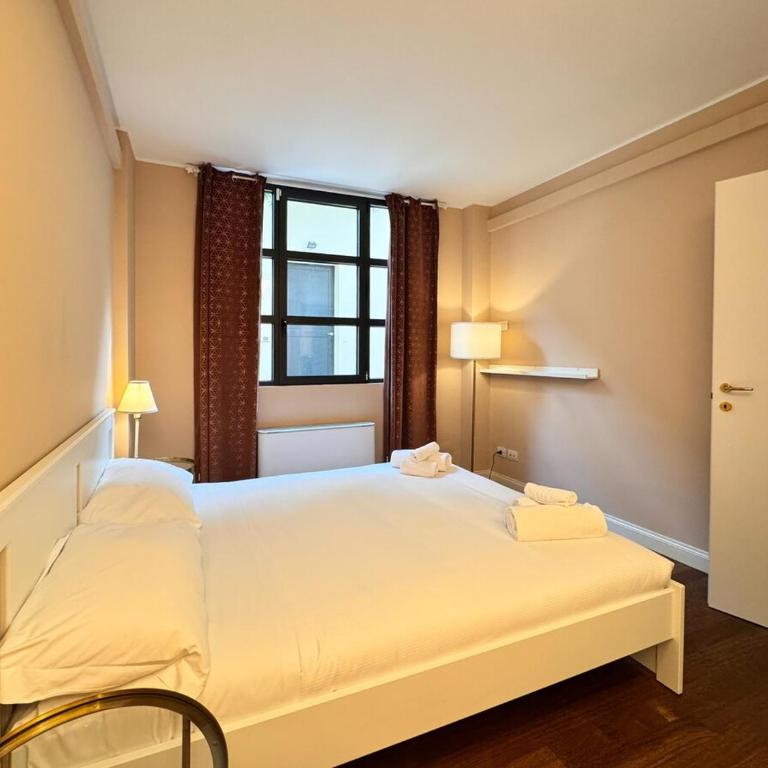 Luxury Design Loft - Two-Bedroom Apartment - 31